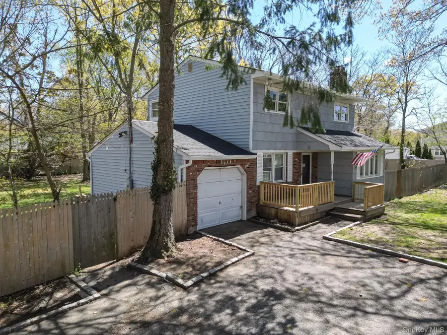 981 Connetquot Avenue, Central Islip, NY 11722 - #2