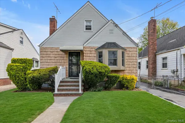 1026 N 2nd Street, New Hyde Park, NY 11040