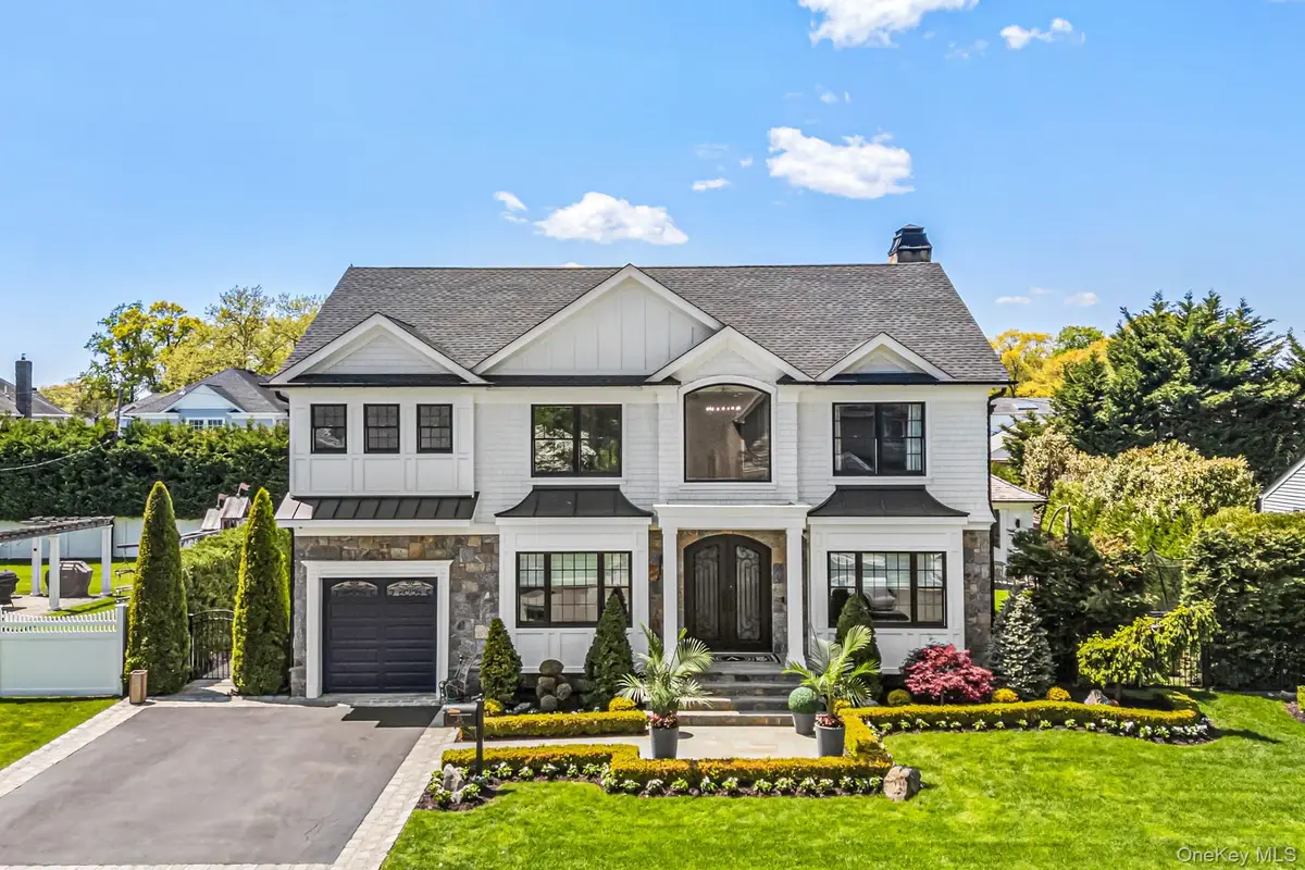 25 Boyd Drive, Westbury, NY 11590 - #1