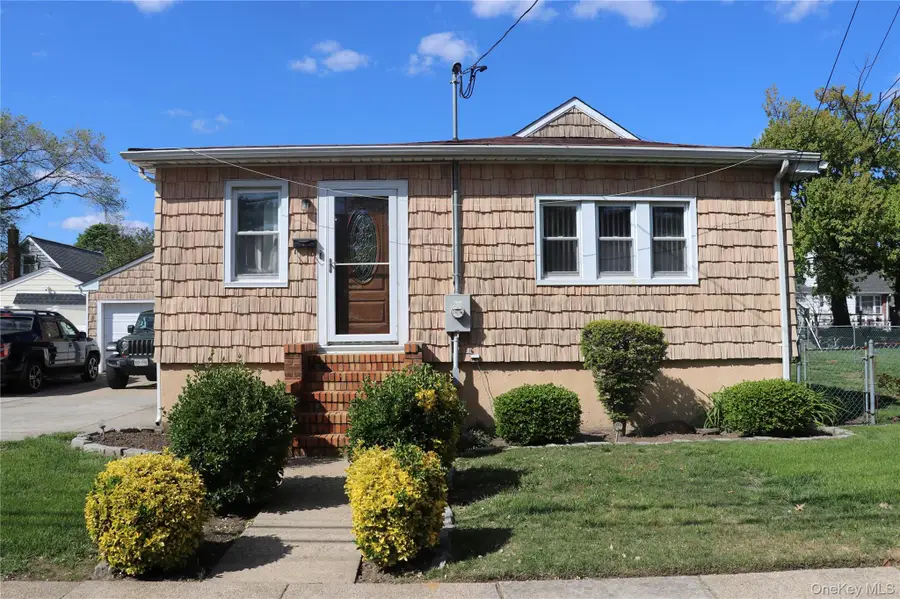 31 Gregory Street, Valley Stream, NY 11580 - #2