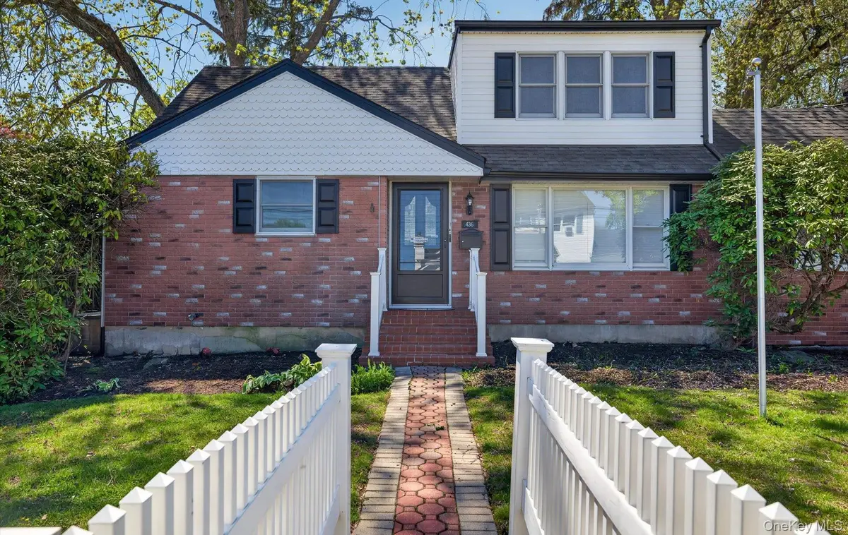 436 15th Street, West Babylon, NY 11704 - #1