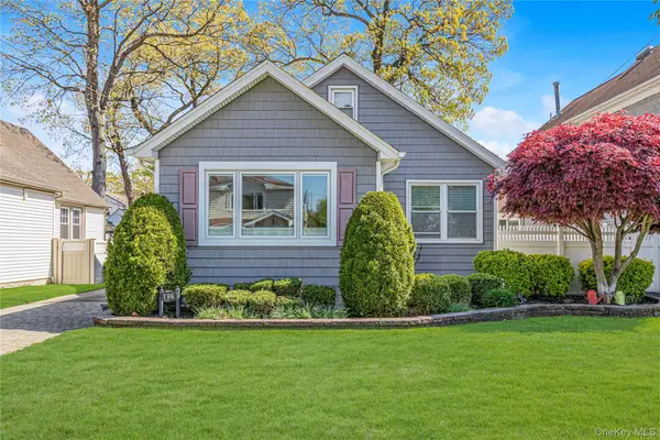 196 Central Avenue, Lynbrook, NY 11563