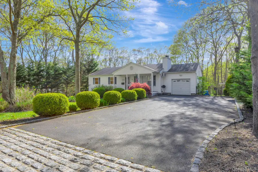 10 Black Pine Street, Center Moriches, NY 11934 - #2