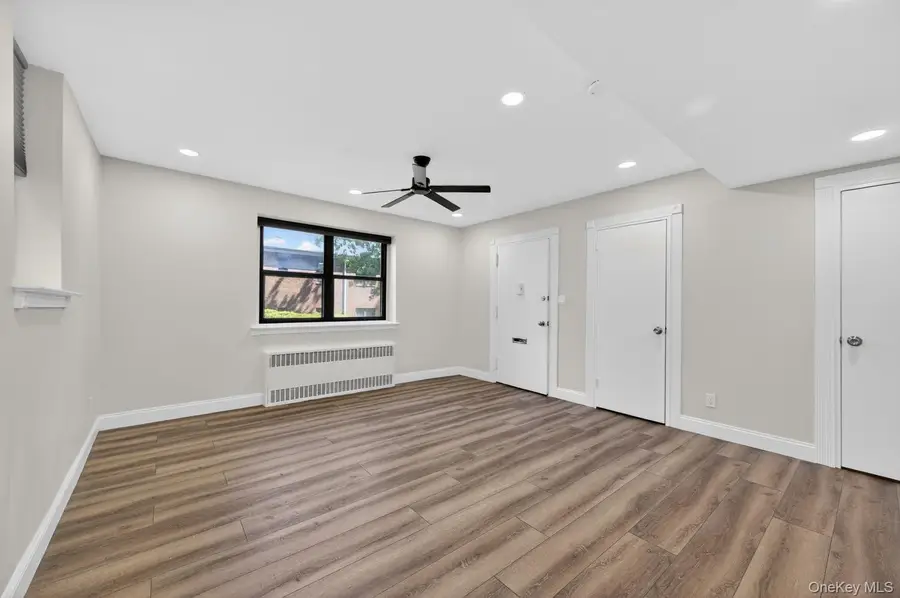 319 Main Street #B, Roslyn, NY 11576 - #3