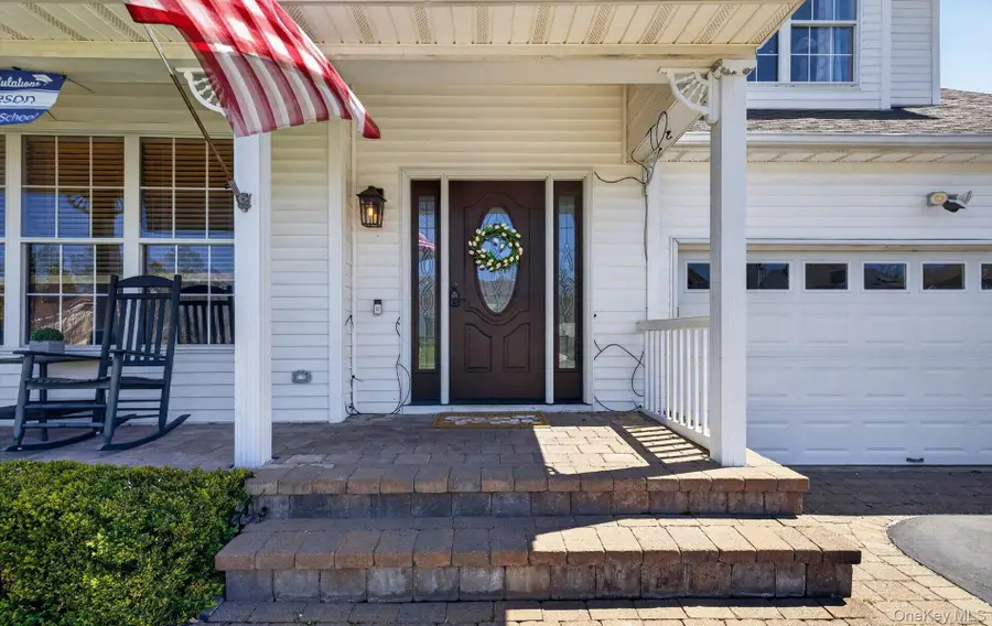 33 Oceanview Boulevard, Manorville, NY 11949 - #3