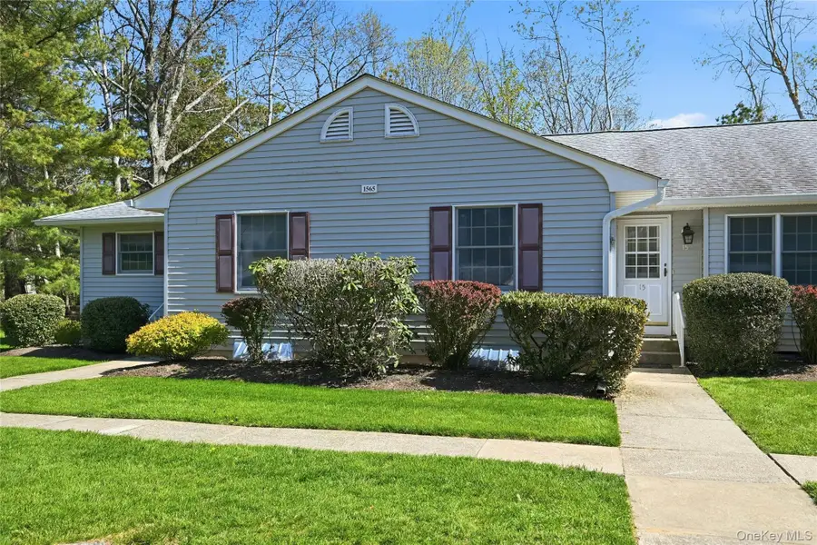 1565 Calebs Way #D15, Greenport, NY 11944 - #2