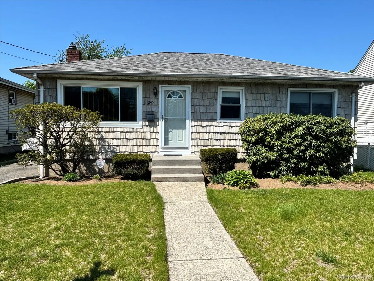 245 Garden Street, Westbury, NY 11590 - #1