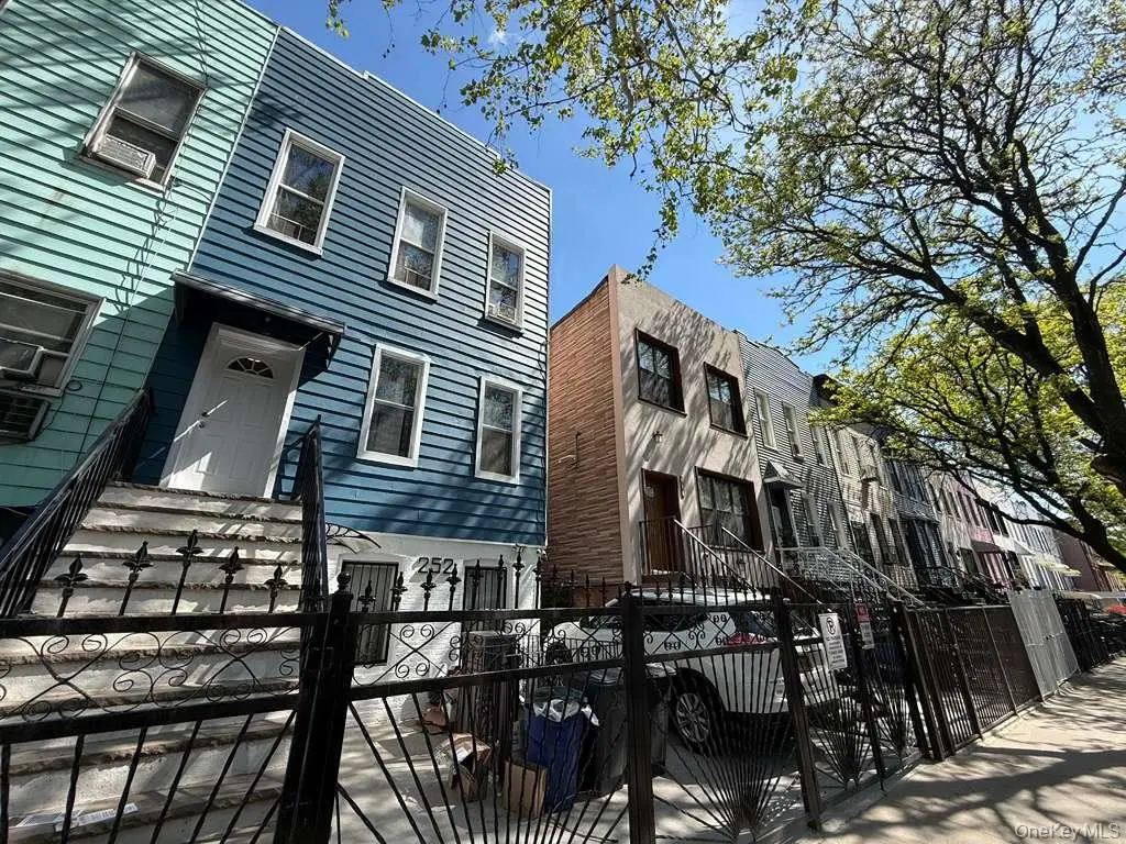 252 Woodbine Street, Brooklyn, NY 11221 - #1