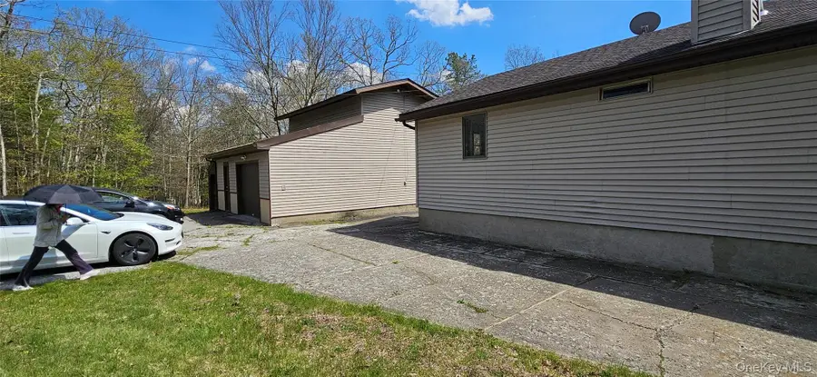 87 W Peenpack Trail, Deerpark, NY 12780 - #3