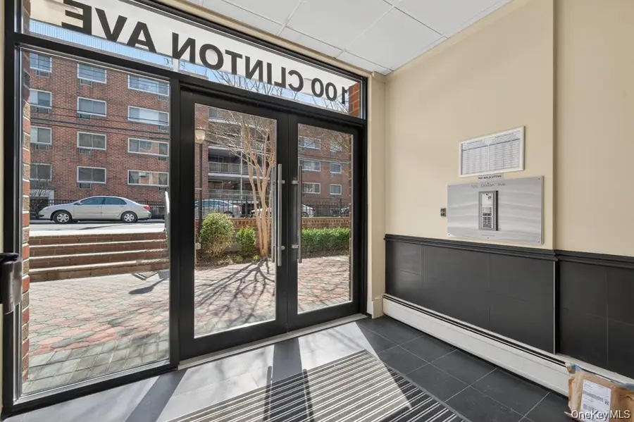 100 Clinton Avenue #4R, Mineola, NY 11501 - #3