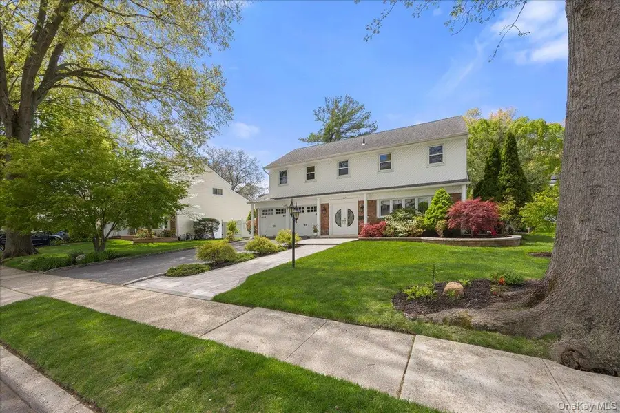 8 Marietta Drive, Westbury, NY 11590 - #3