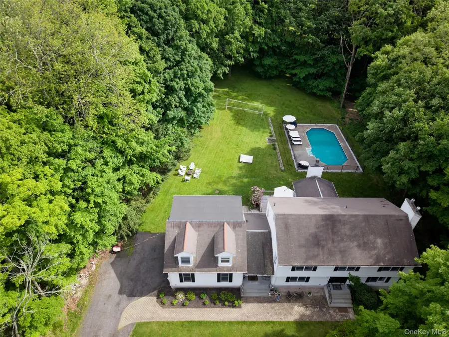 4 Elmer Galloway Road, Katonah, NY 10536 - #3