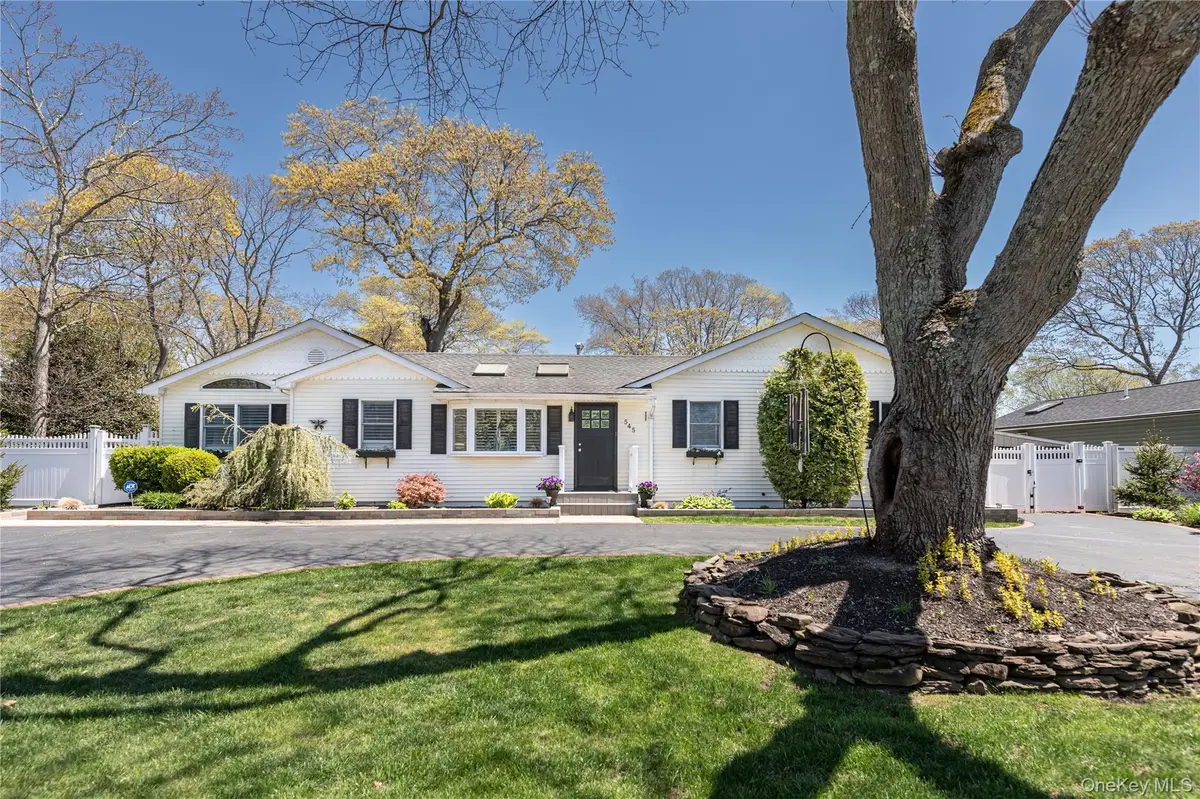 545 Spruce Avenue, Sayville, NY 11782 - #1