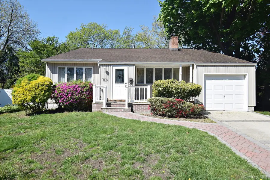 10 Tacoma Lane #1, Syosset, NY 11791 - #2
