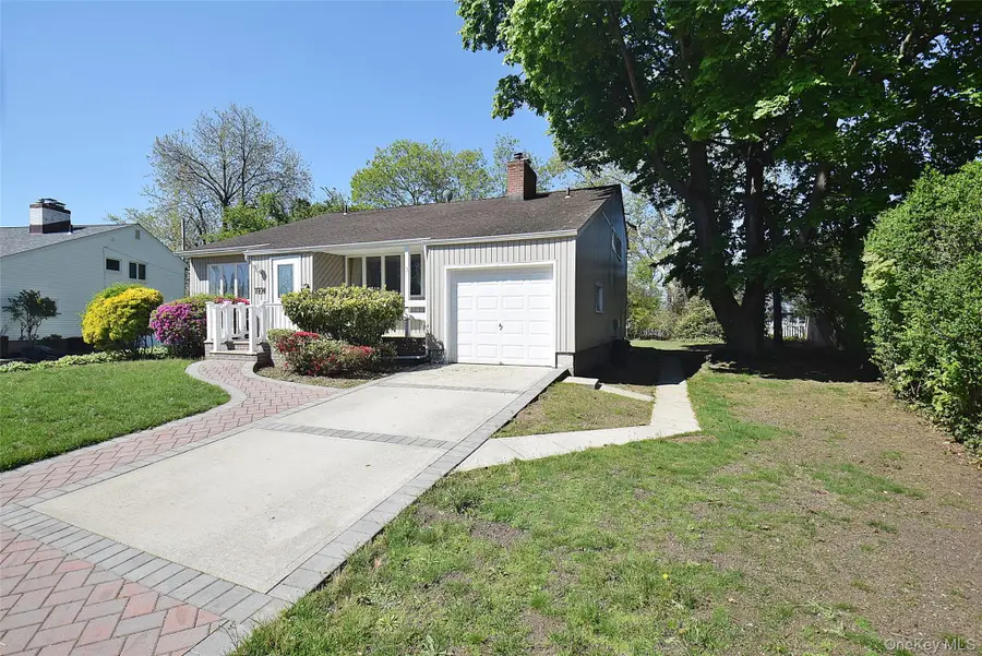 10 Tacoma Lane #1, Syosset, NY 11791 - #3