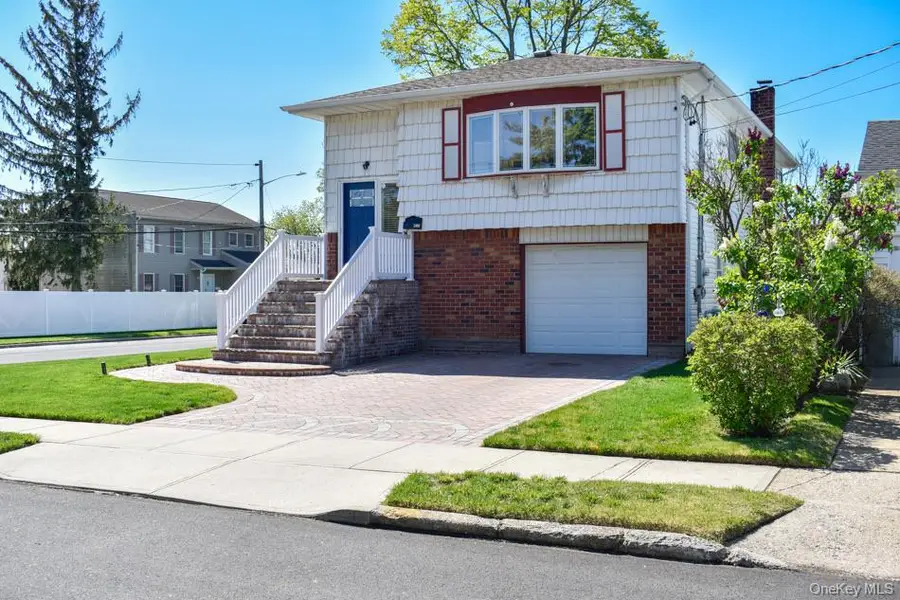 2800 Genessee Street, North Bellmore, NY 11710 - #2