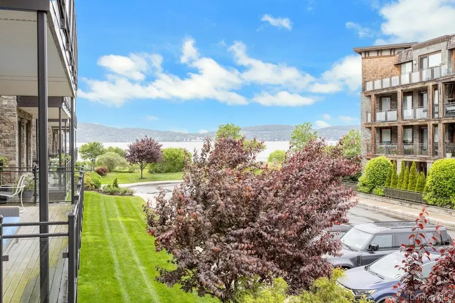 18 Rivers Edge Drive #211, Tarrytown, NY 10591 - #2