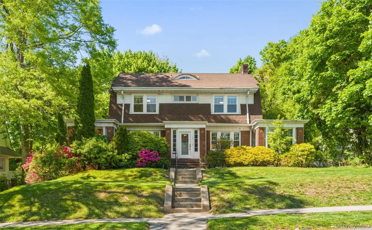 19 Bon Air Avenue, New Rochelle, NY 10804 - #1