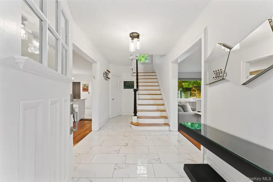 19 Bon Air Avenue, New Rochelle, NY 10804 - #3