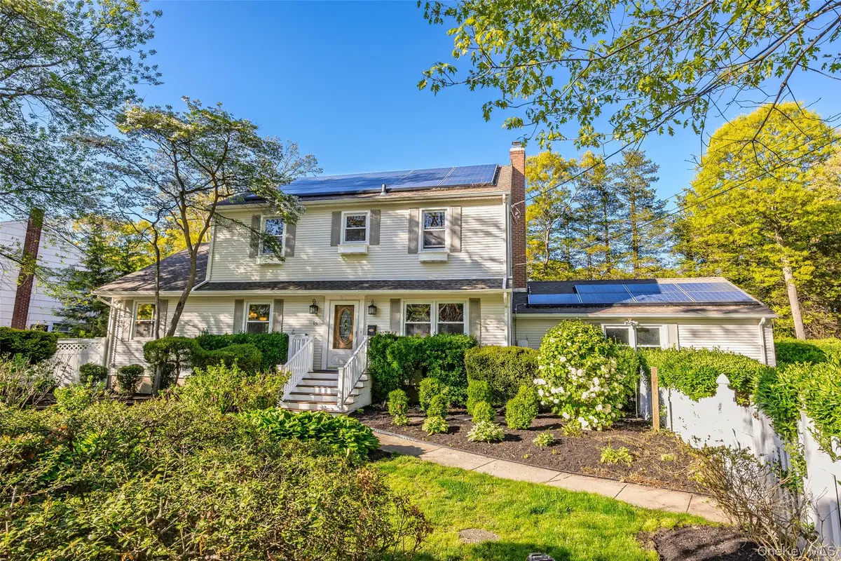 15 Oxbow Road, Patchogue, NY 11772 - #1