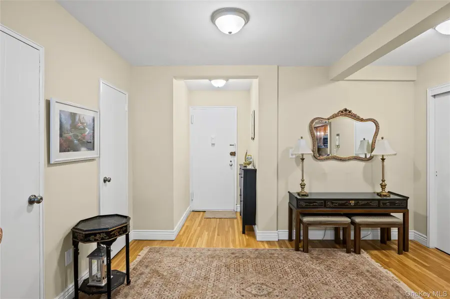 120 Morris Avenue #B5, Rockville Centre, NY 11570 - #2