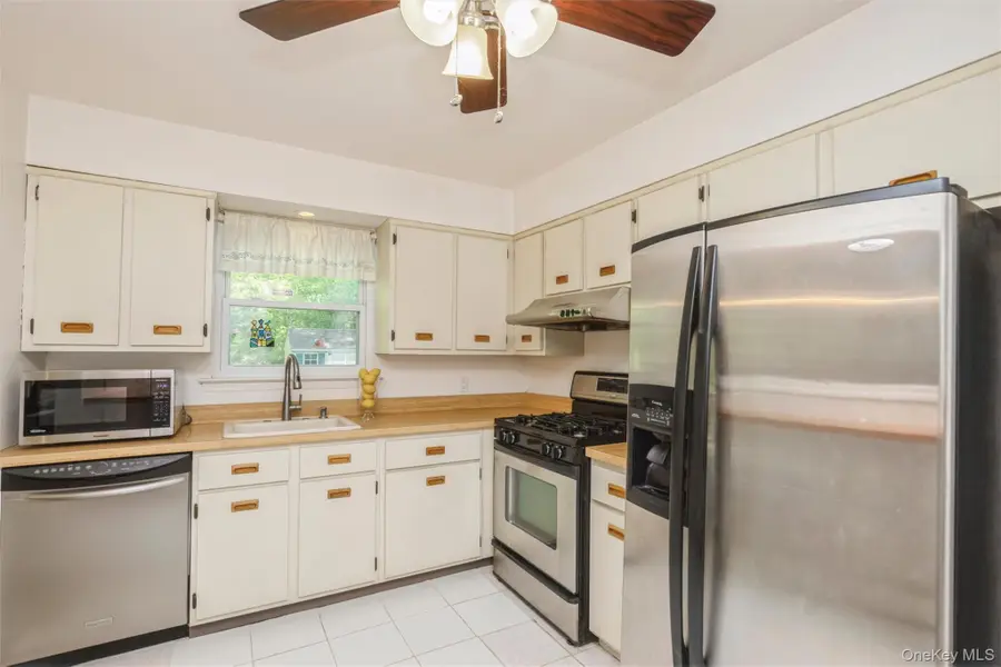 23 Forest Drive, East Northport, NY 11731 - #2