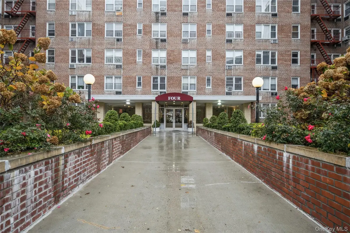 4 Sadore Lane #3E, Yonkers, NY 10710 - #1