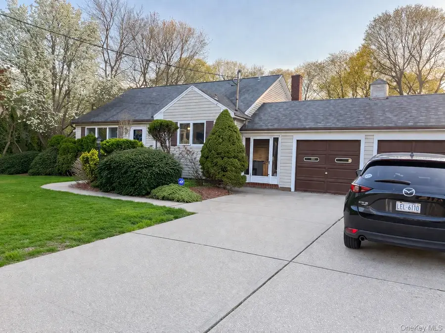 370 Washington Avenue, Patchogue, NY 11772 - #2