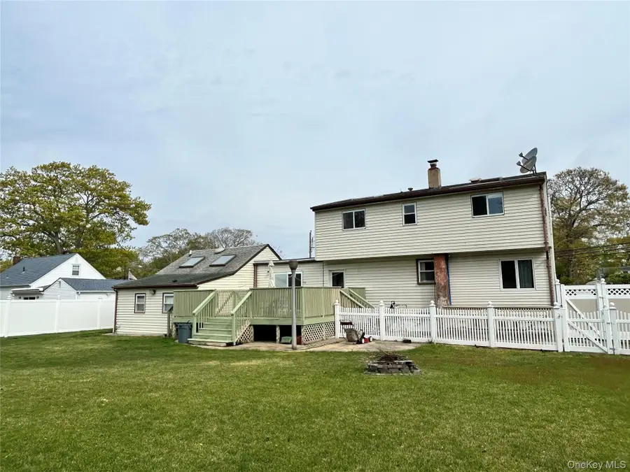 332 Paumanake Avenue, West Islip, NY 11795 - #2