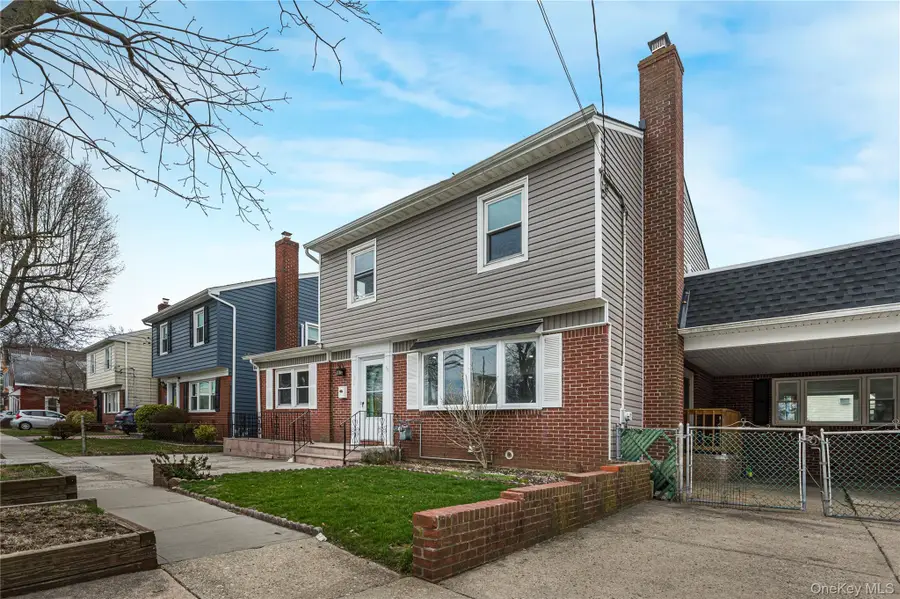 305 S 8th Street, New Hyde Park, NY 11040 - #3