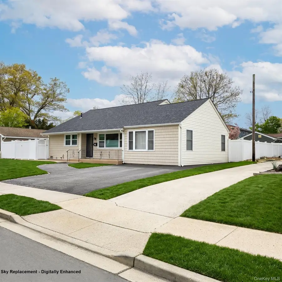 17 Grant Street, Roosevelt, NY 11575 - #2