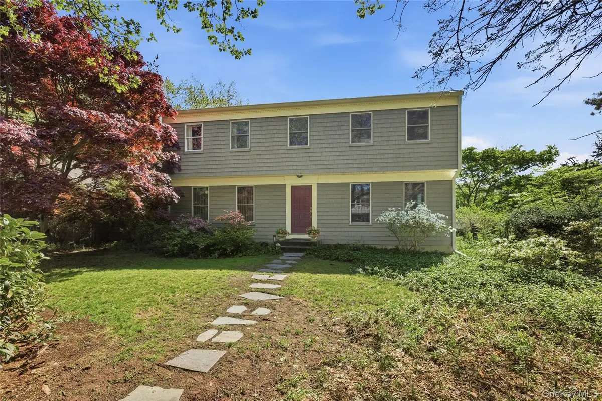 7 Gun Path, Setauket, NY 11733 - #1