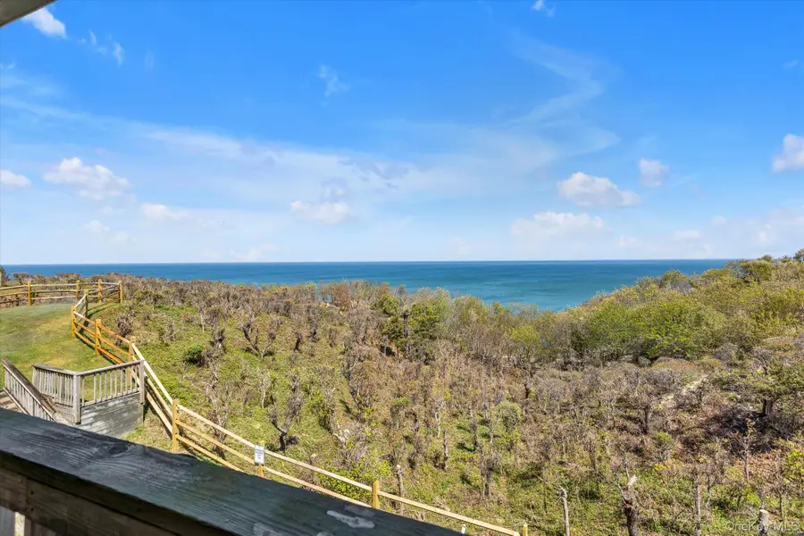 707 Bluffs Drive N, Baiting Hollow, NY 11933 - #2