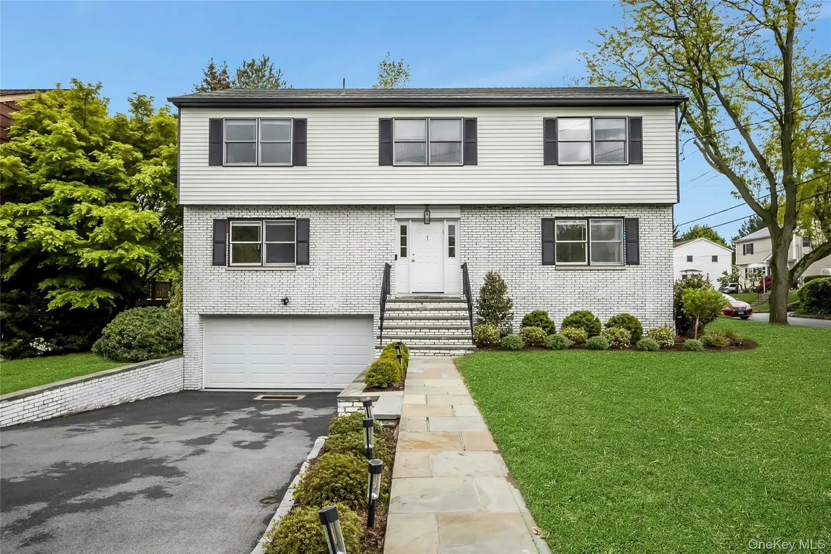1 Brothers Circle, Eastchester, NY 10709 - #1