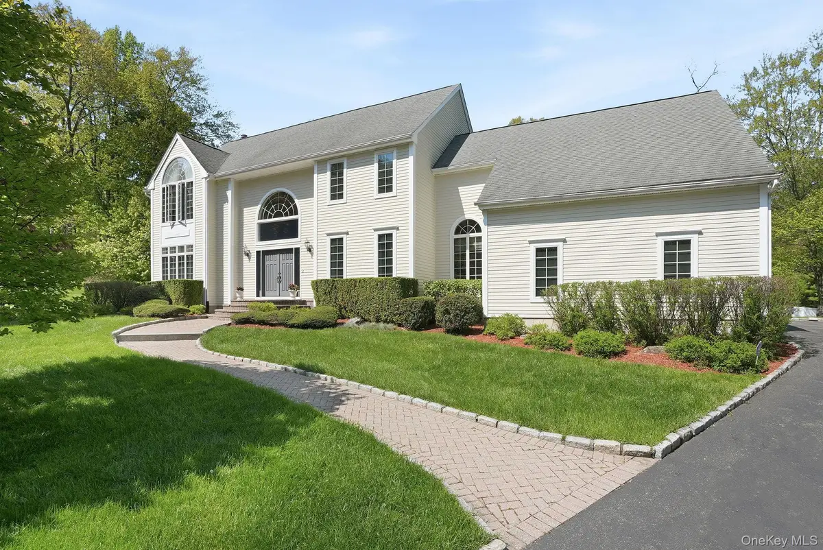 14 Wyche Way, Ossining, NY 10562 - #1