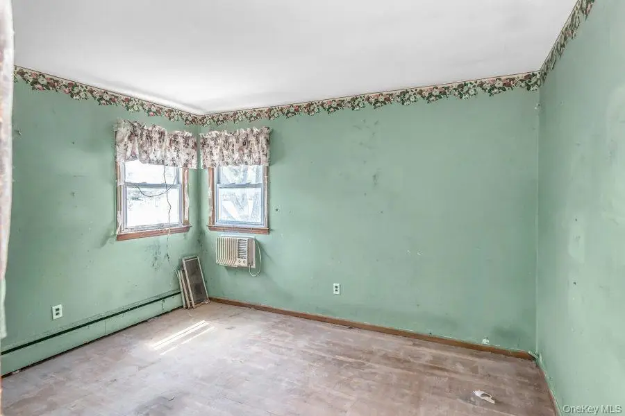 178 S Long Beach Road, Rockville Centre, NY 11570 - #2