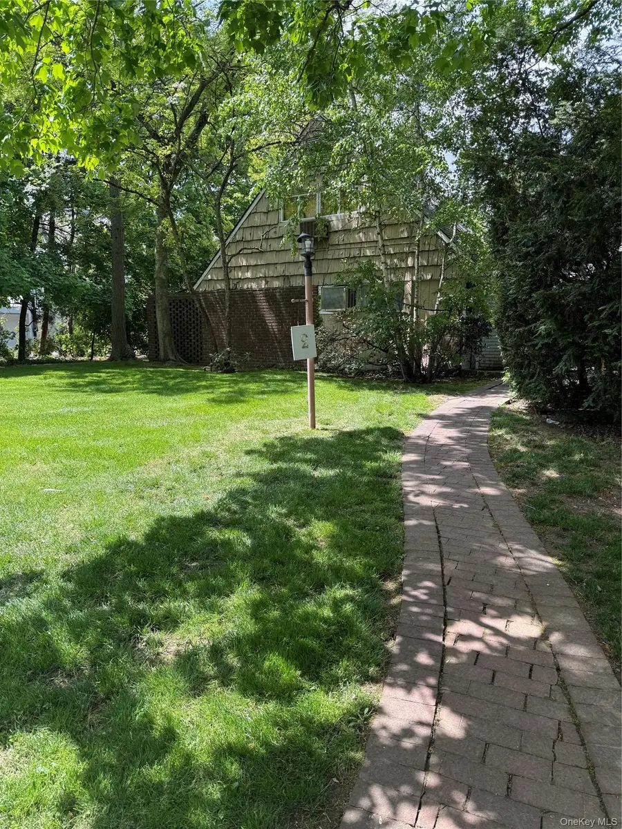 2 Hemlock Lane, Roslyn Heights, NY 11577 - #2