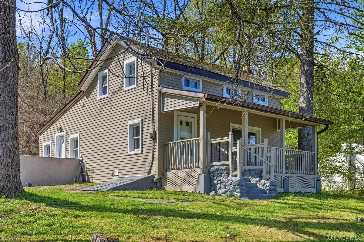 892 Winterton Road, Bloomingburg, NY 12721 - #1