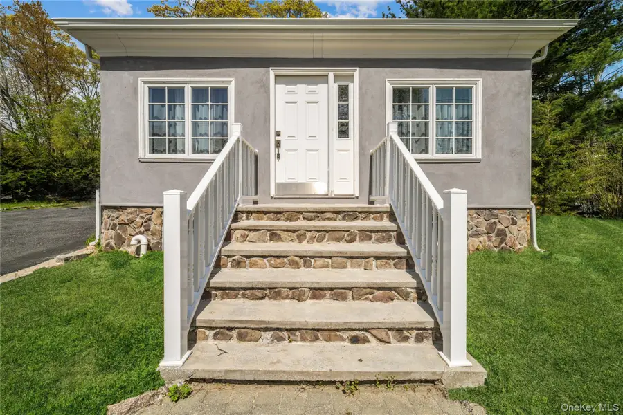 143 Rocky Point Landing Road, Rocky Point, NY 11778 - #3