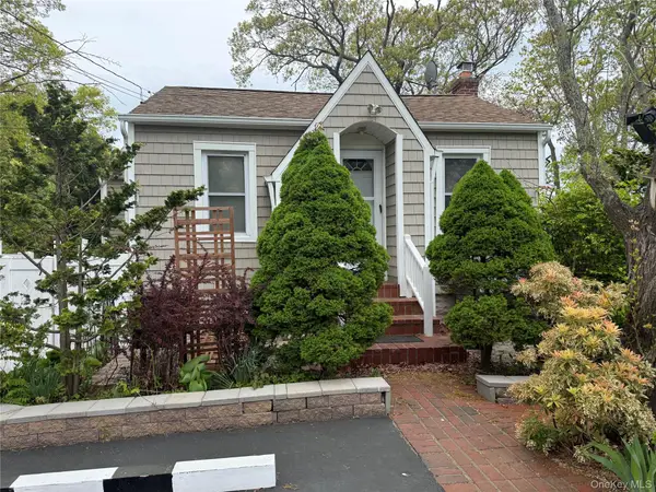 26 Long Beach Drive, Sound Beach, NY 11789