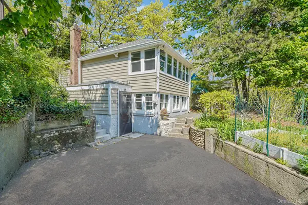 65 Woodlawn Road, Rocky Point, NY 11778