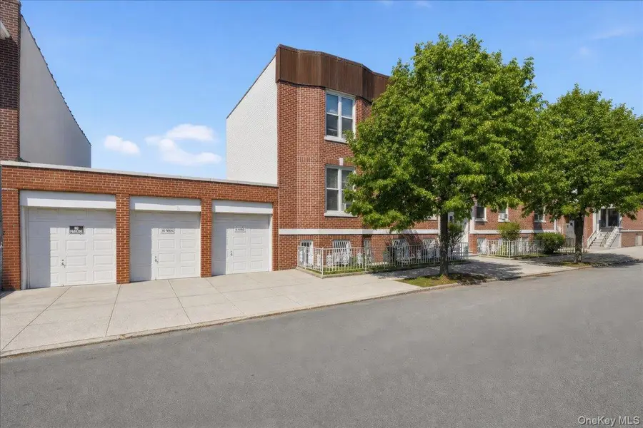 2041 Hobart Avenue, Bronx, NY 10461 - #3