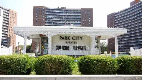 61-15 98th Street #15G, Rego Park, NY 11374