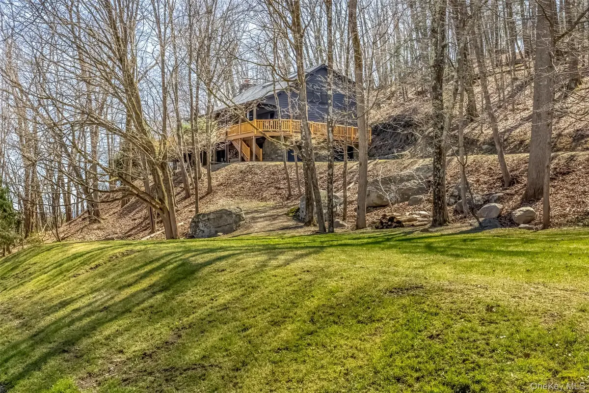 10 Deerpath Drive, New Paltz, NY 12561 - #1