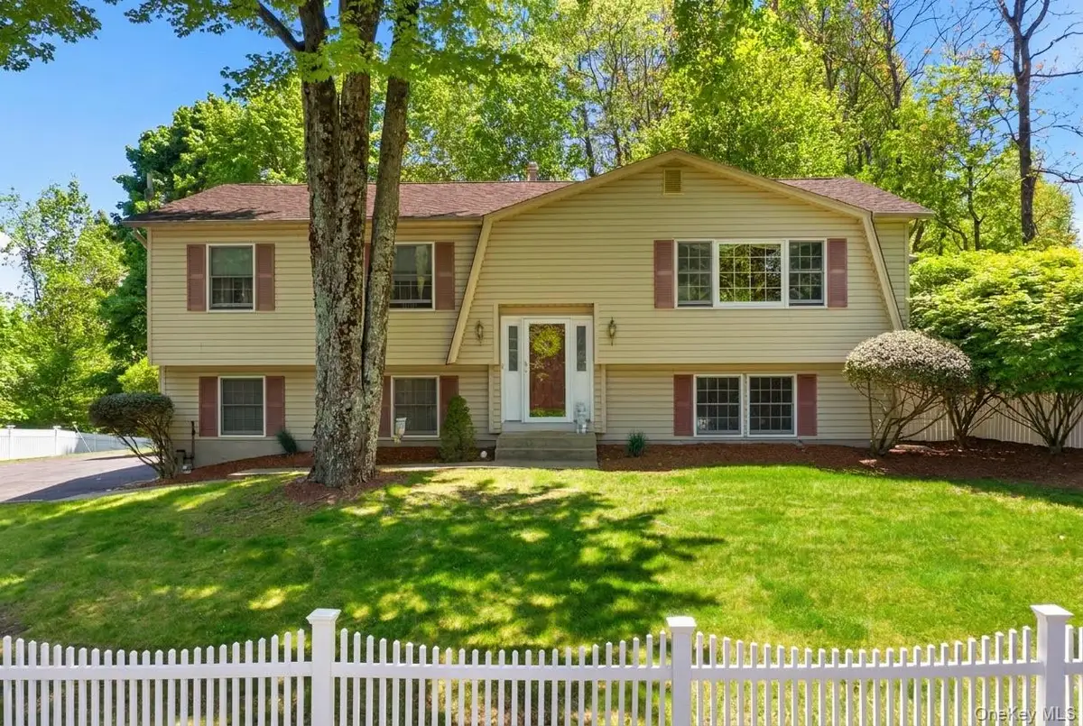 10 Sabin Drive, Airmont, NY 10901 - #1