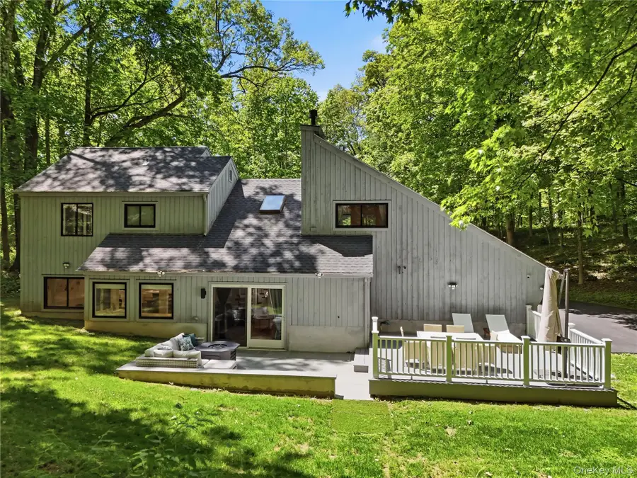 61 Cliffside Lane, Mount Kisco, NY 10549 - #2