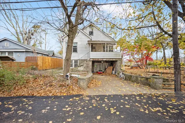 116 Lake Drive, Lake Peekskill, NY 10537