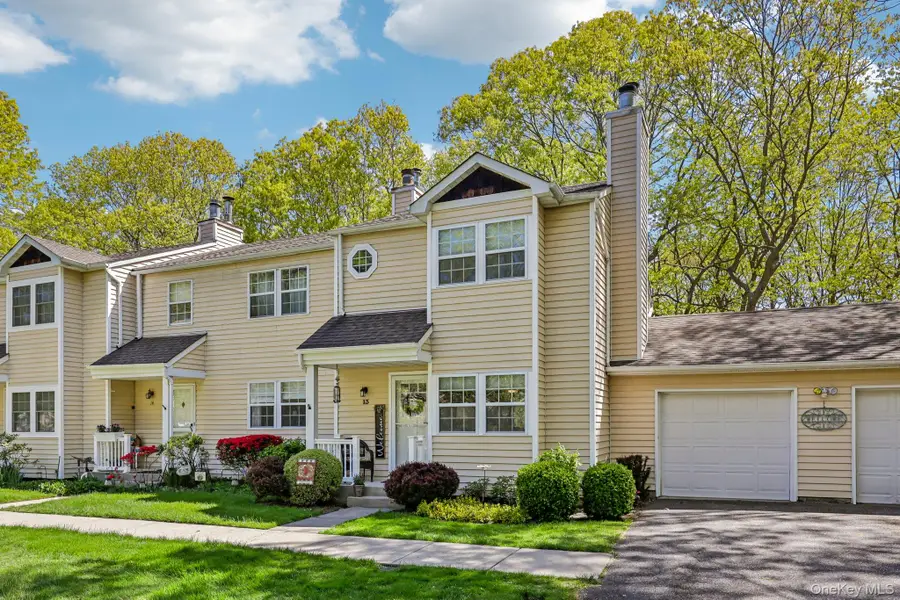 13 Rutledge Commons, Yaphank, NY 11980 - #2