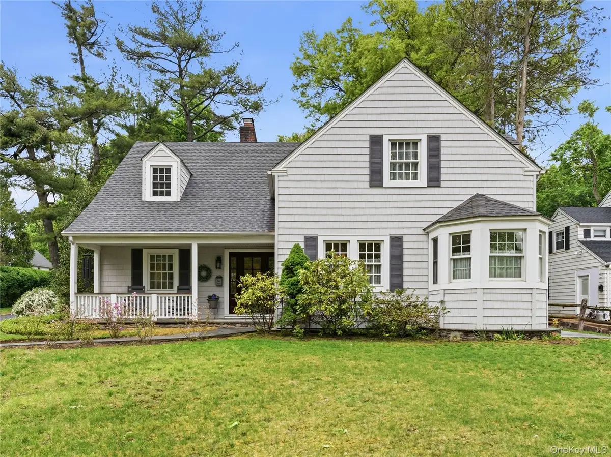 2 Longview Road, Port Washington, NY 11050 - #1
