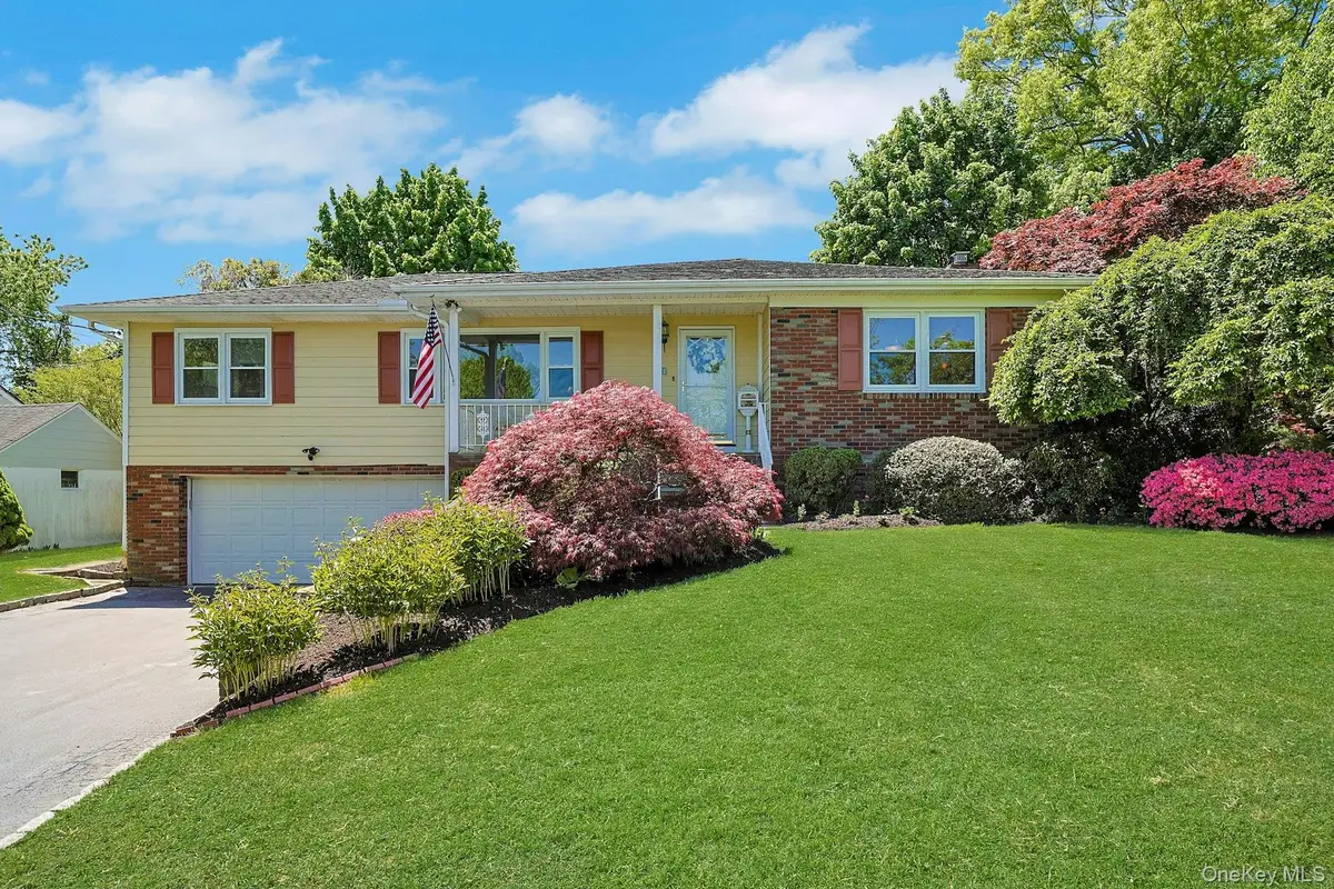 8 Ann Place, Valhalla, NY 10595 - #1